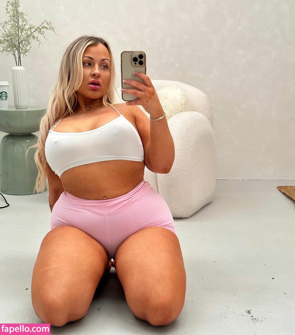 Abbie Carroll Abbcrrll Abbiecarroll X Nude Leaked OnlyFans Photo