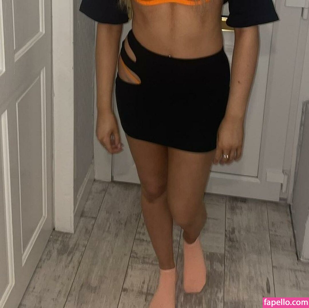 Aimee Mccoll Aimeemccollx Nude Leaks Onlyfans Thefap