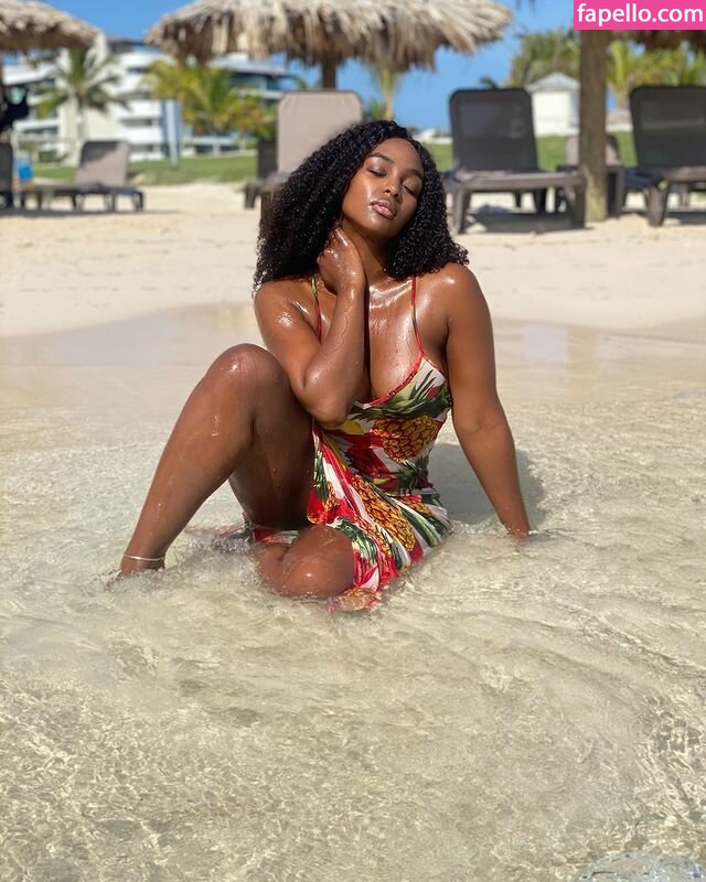 Amara La Negra Amaralanegraaln Nude Leaked Photo Fapello