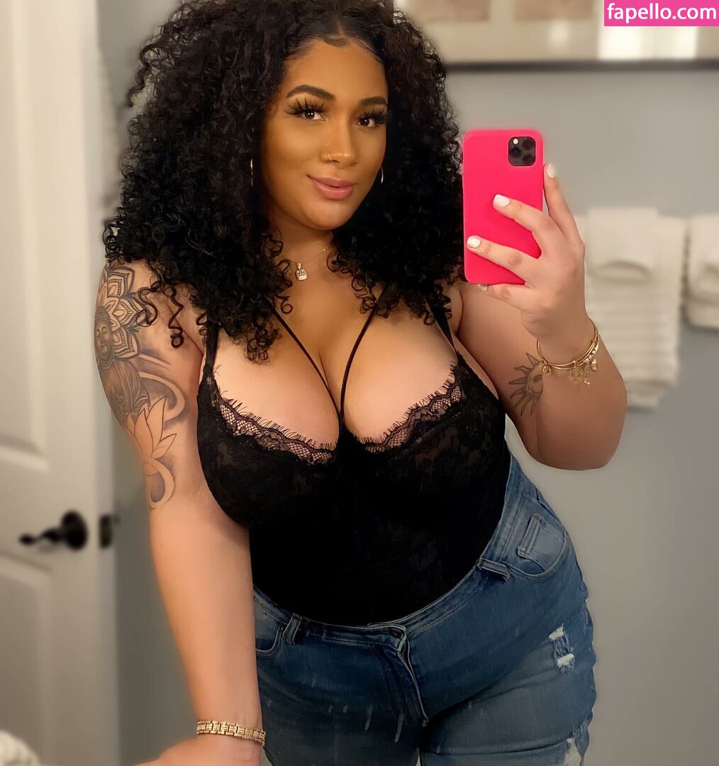 Amina Jamelle Islandcuz Jamellemabelle Nude Leaked OnlyFans Photo