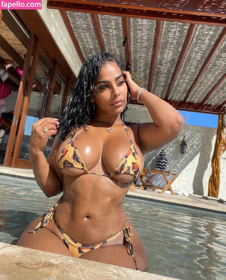 Ayisha Diaz Ayishadiaz Ayishadiaz Nude Leaked Onlyfans Photo