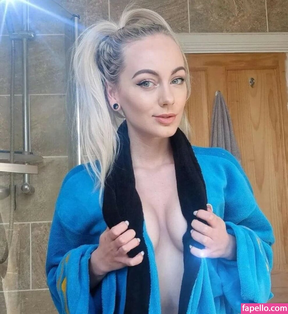 Chloxxhill Chloxxhillvip Nude Leaked OnlyFans Photo 50 Fapello