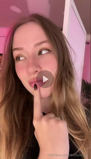 Diddly ASMR Diddlydonger Nude Leaks OnlyFans Patreon Fapello