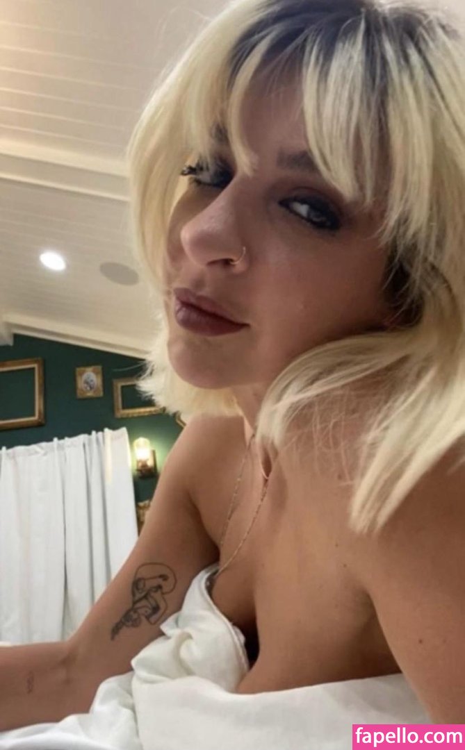 Gabbie Hanna Gabbiehanna Theinfamousbabz Nude Leaked OnlyFans Photo