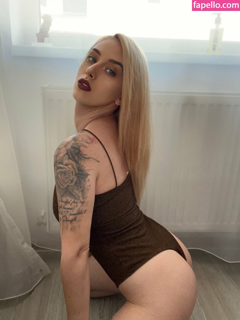 Goddess Blaze Https The Blazee Nude Leaked Onlyfans Photo