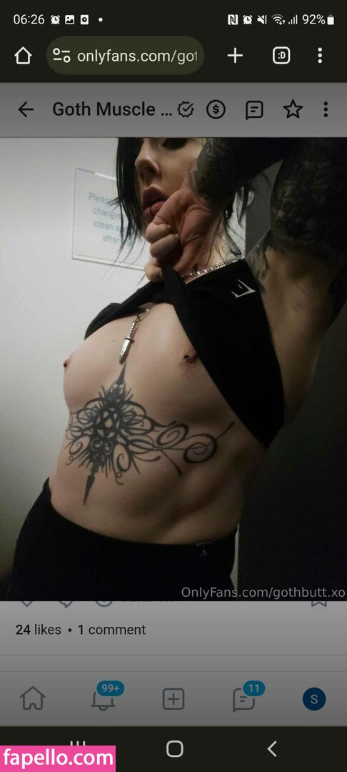 Goth Muscle Mommy Buffgothmom Gothbutt Xo Nude Leaked OnlyFans