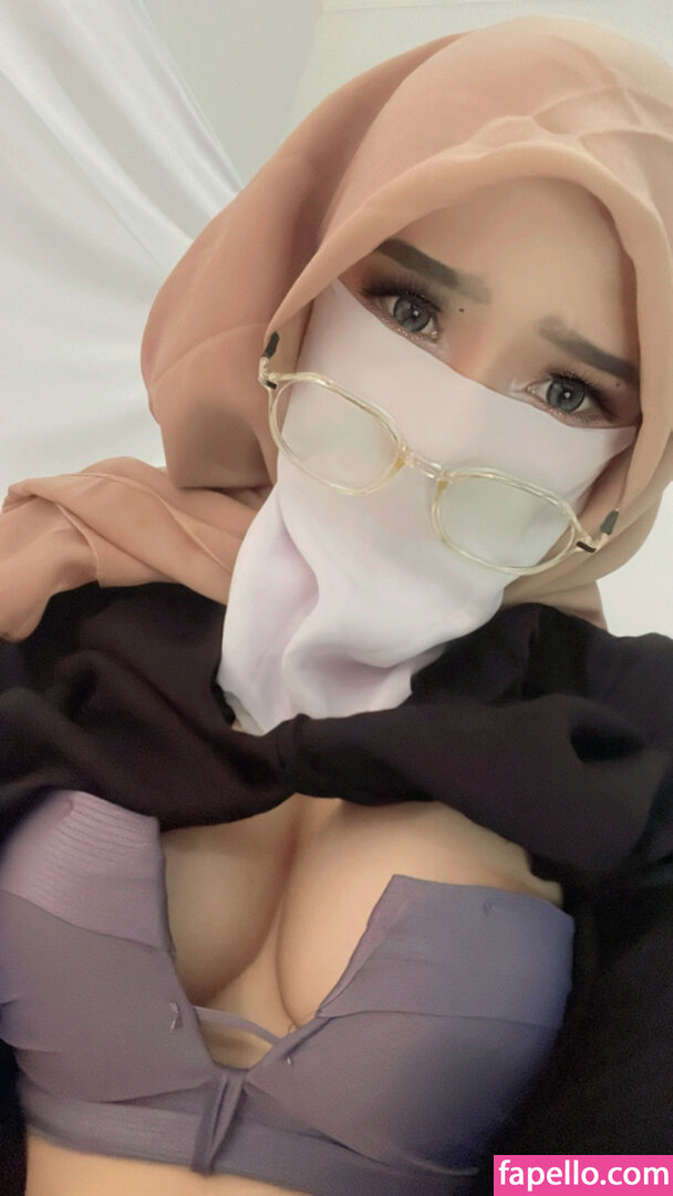 Hijab Camilla Hijab Camilla Hijabcamilla Nude Leaked Onlyfans Photo