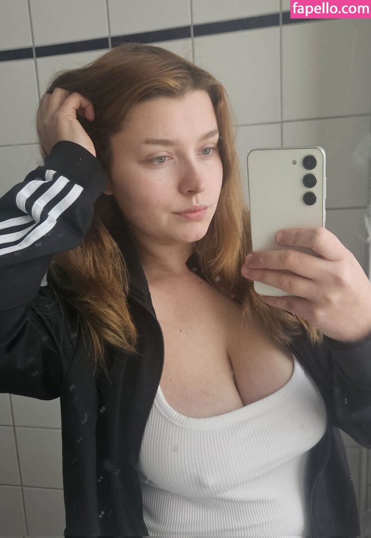 Itsschmolli Nude Leaked Photo 7 Fapello