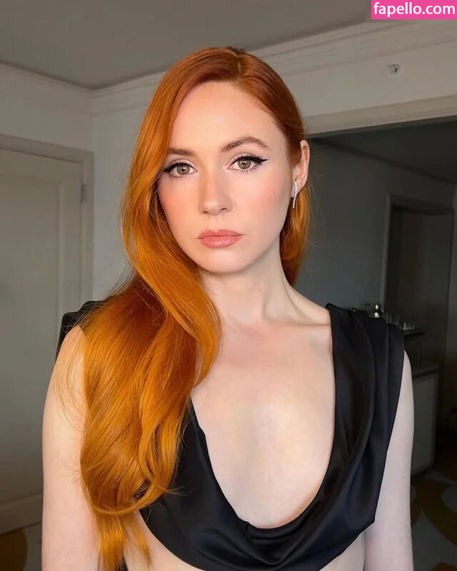 Karen Gillan Karengillan Nude Leaked Photo Fapello