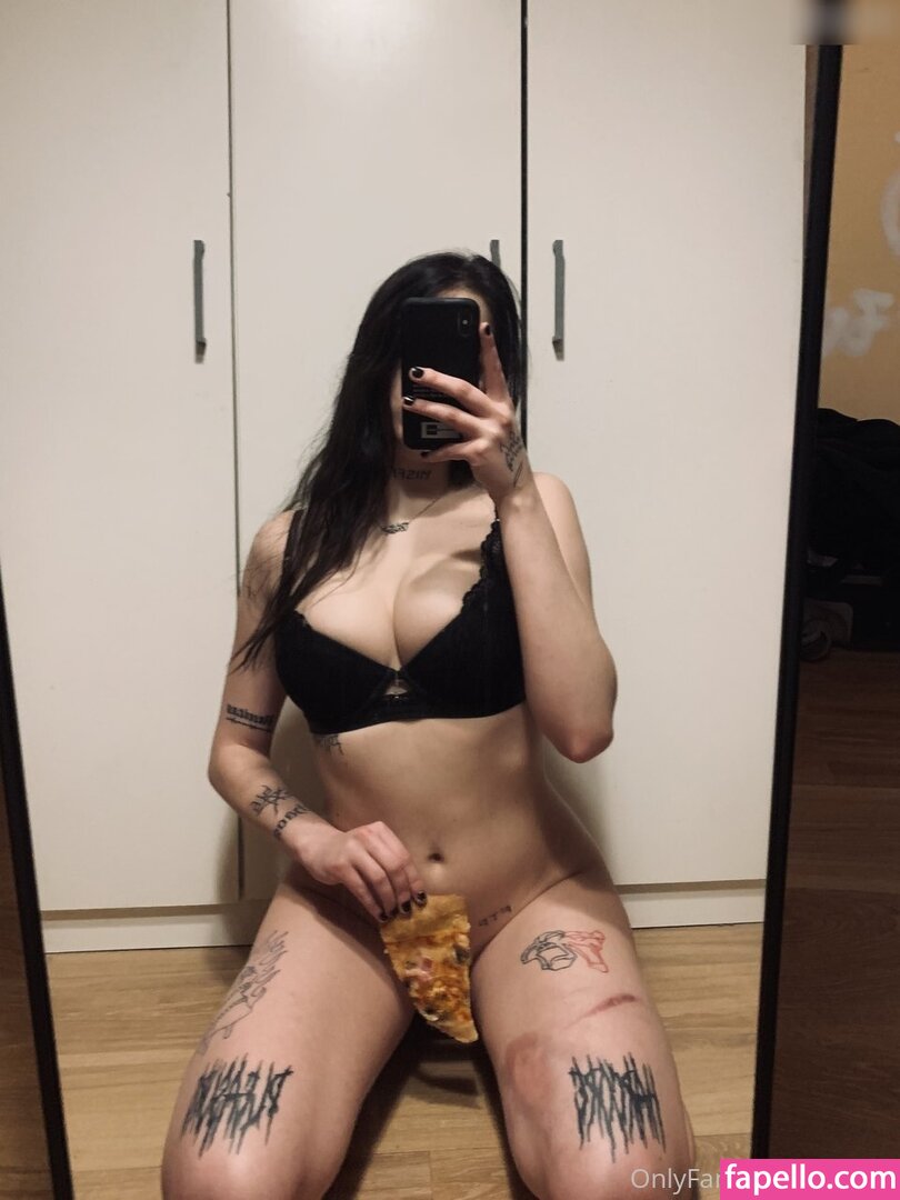 Laura Serafin Larkatomarka Laurakarolinaserafin Nude Leaked