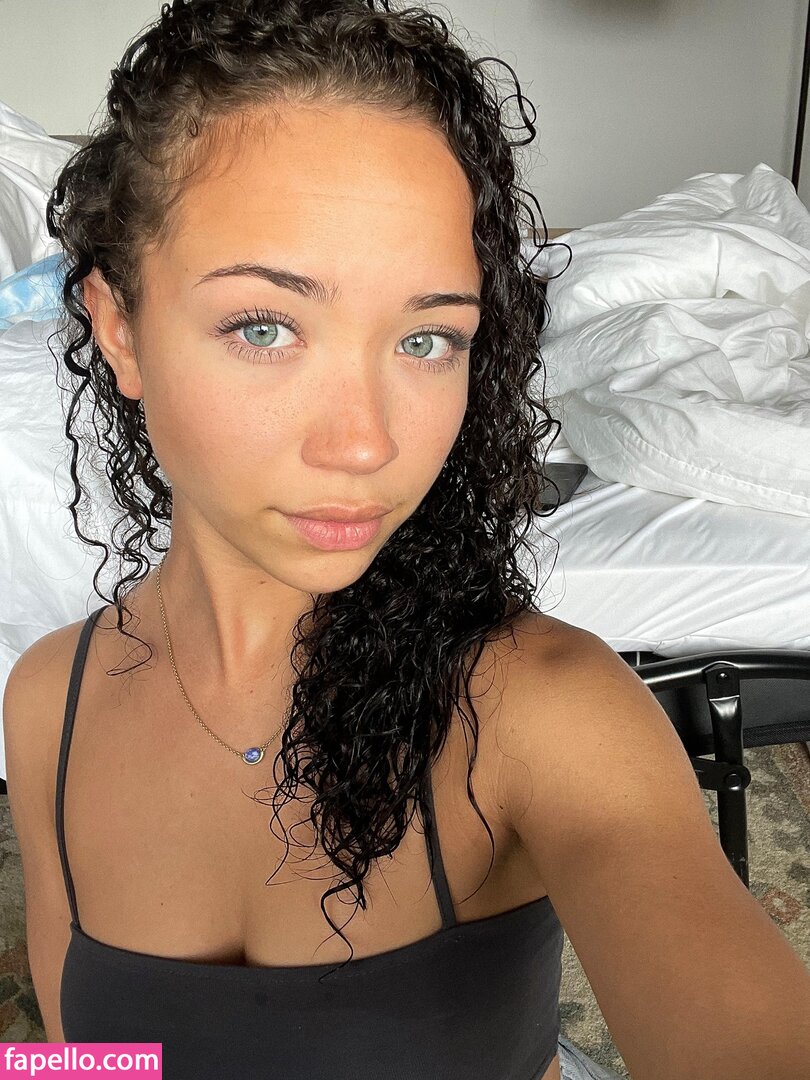 Beautiful Lightskins Light Skin Nude Leaked Onlyfans Photo