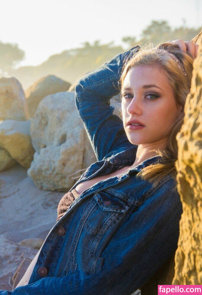 Lili Reinhart Unpublished Photos Lilireinhart Nude Leaked Onlyfans