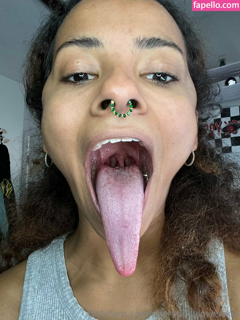 Long Tongue Fetish Longtonguelewis Diqueentongue Nude Leaked