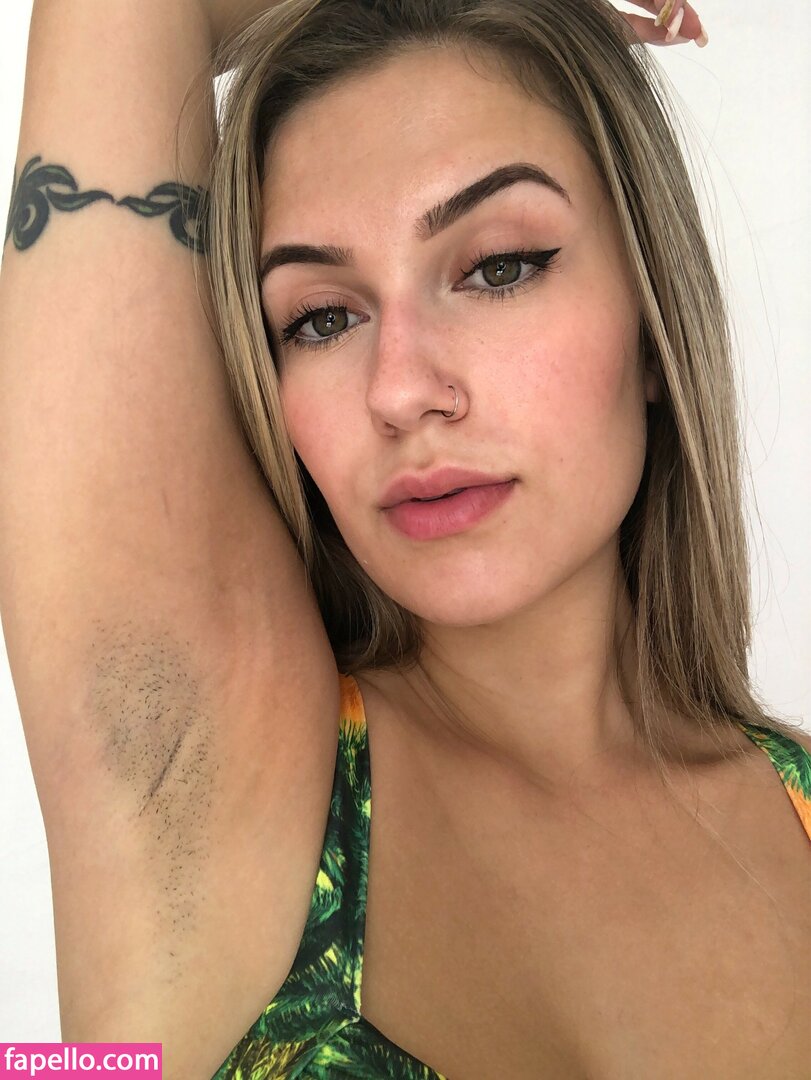 Armptsbeauty Louise Adams Louiseadams Nude Leaked Onlyfans Photo