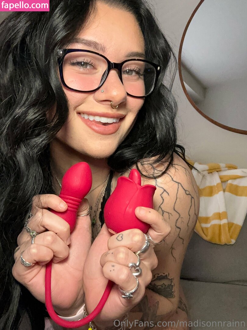 Madisonnrainn Madison Rainn Nude Leaked Onlyfans Photo Fapello