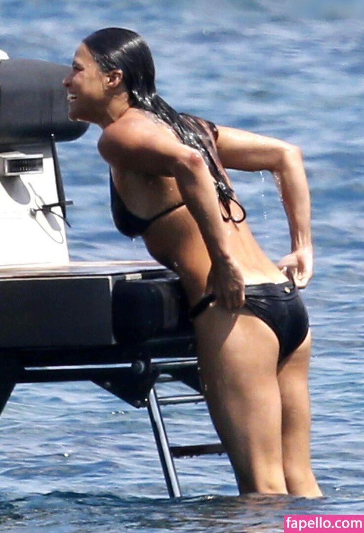 Mrodofficial Michelle Rodr Guez Nude Leaked Photo Fapello