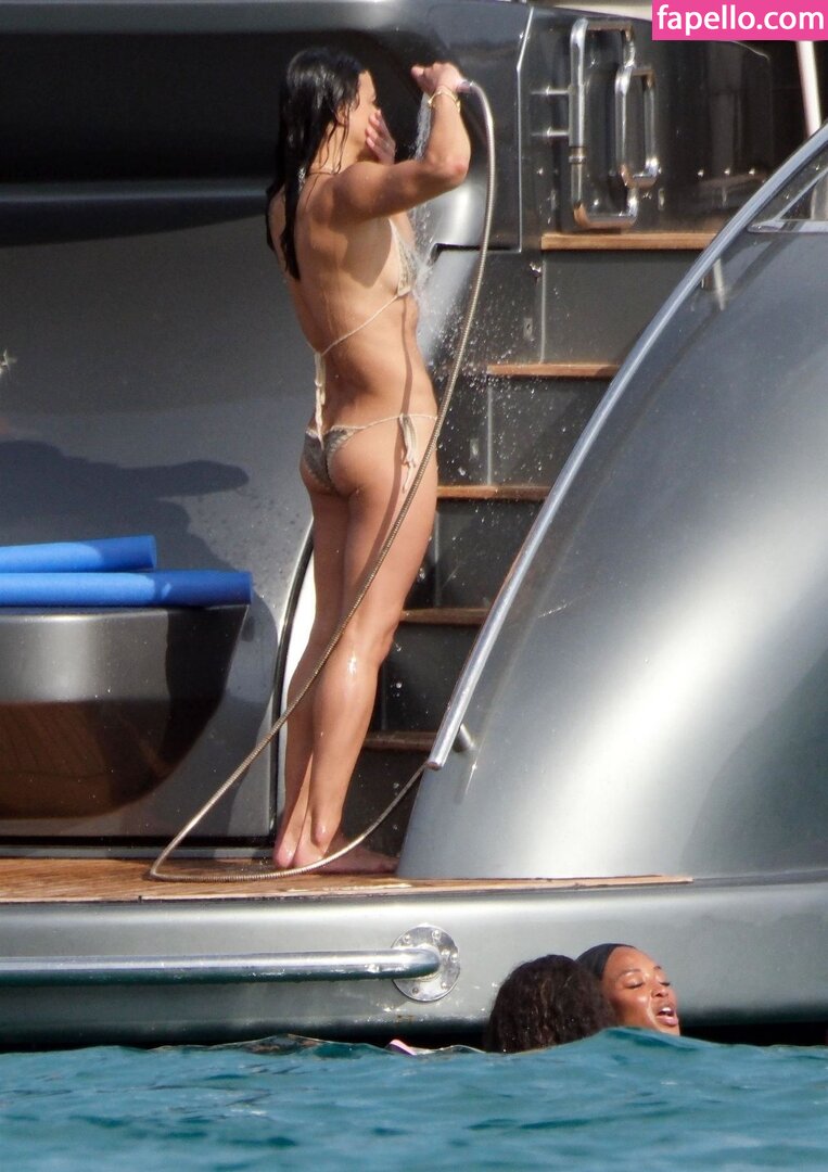 Mrodofficial Michelle Rodr Guez Nude Leaked Photo Fapello