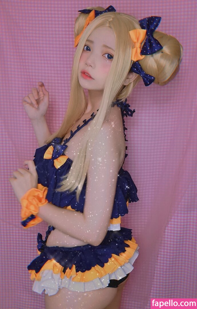 Milky Choco Miu Cosplayer Cosplayer Nude Leaked Photo