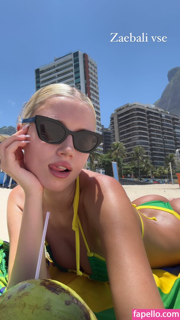 Polina Malinovskaya Polinamalinovskaya Nude Leaked Onlyfans Photo