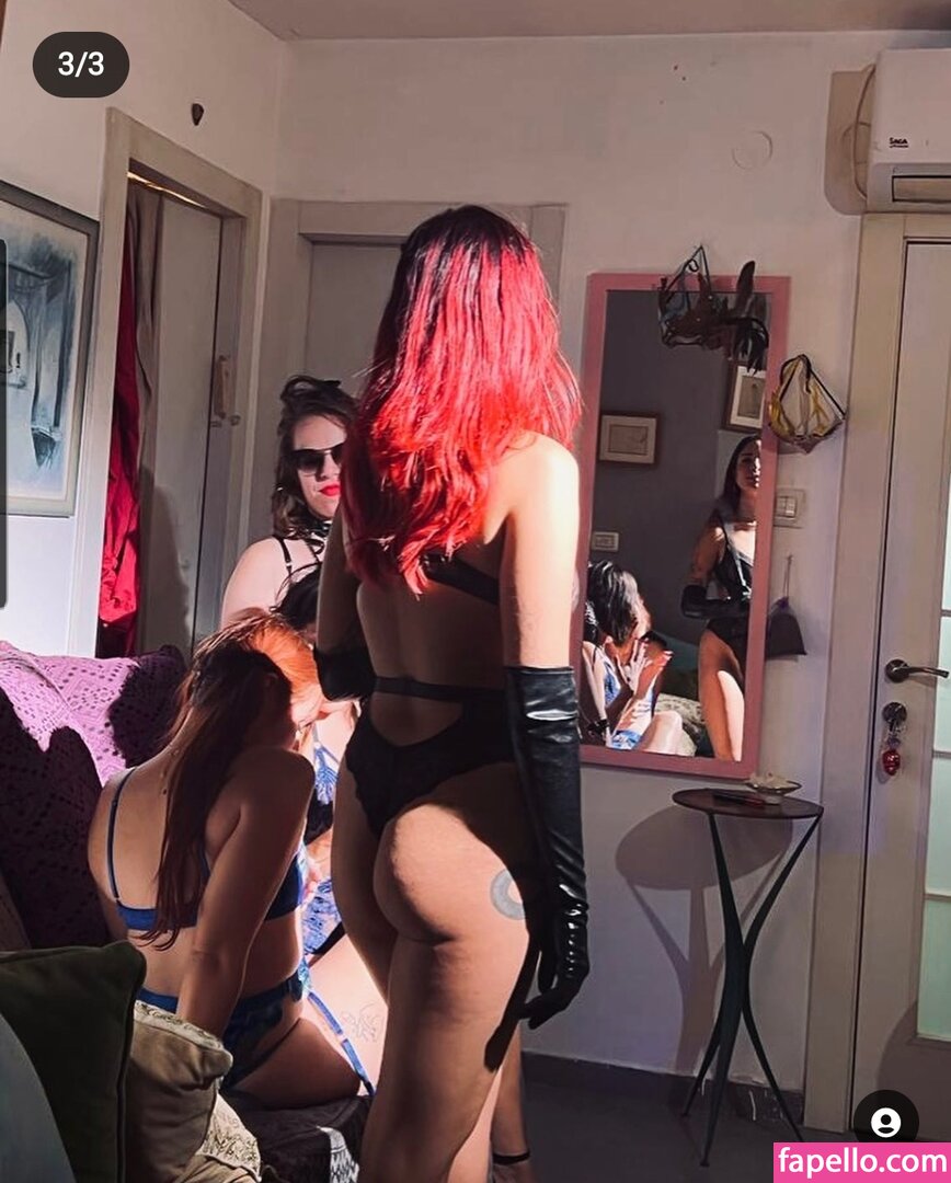 Queen Red Queenred Nude Leaked Onlyfans Photo Fapello