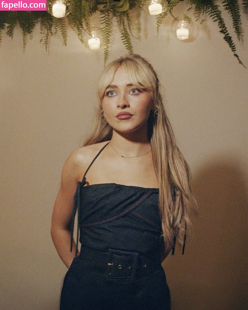 Sabrina Carpenter Sabrinacarpenter Nude Leaked Onlyfans Photo