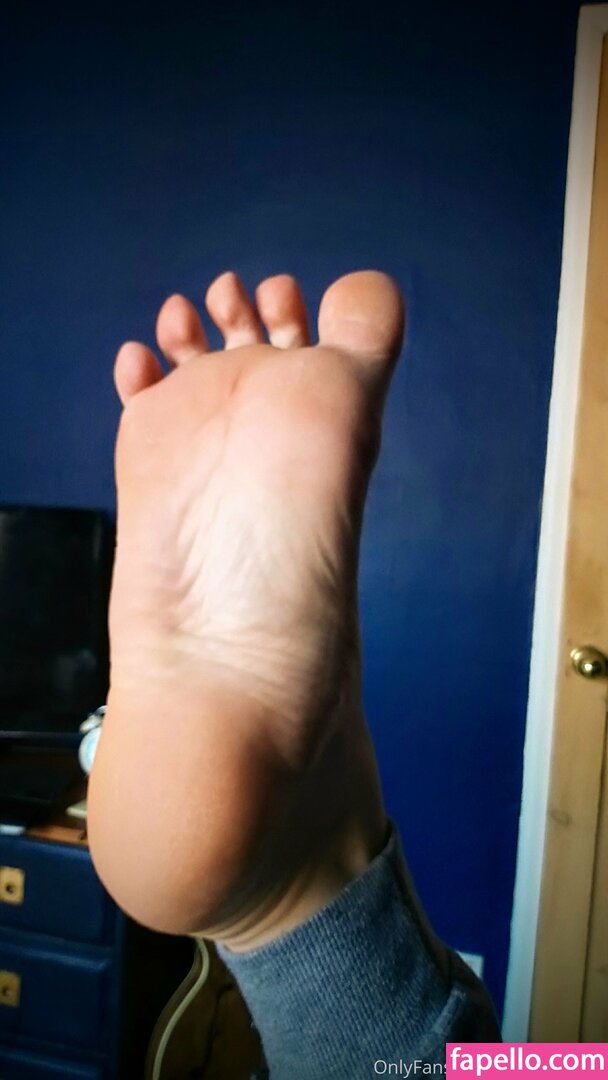 Softboyfeetx Nude Leaked Onlyfans Photo Fapello