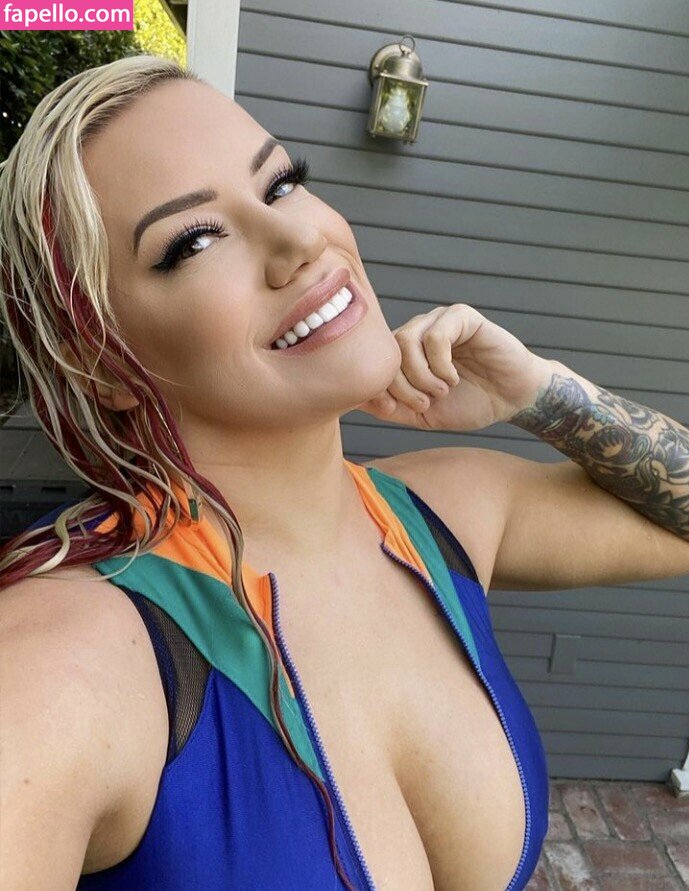 Taya Valkyrie Tayathegoddess Thetayavalkyrie Nude Leaked Onlyfans