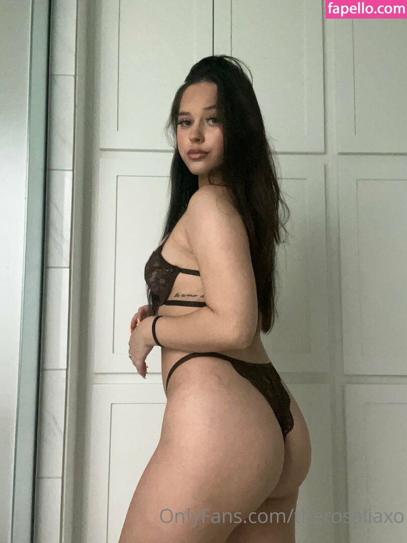 Rosaaaxo Therosaliaxo Nude Leaked Onlyfans Photo Fapello