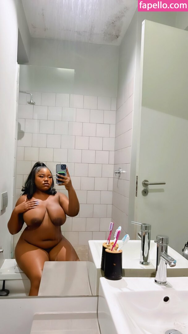 Wandi Ndlovu Wandi Ndlovu Nude Leaked Onlyfans Photo Fapello