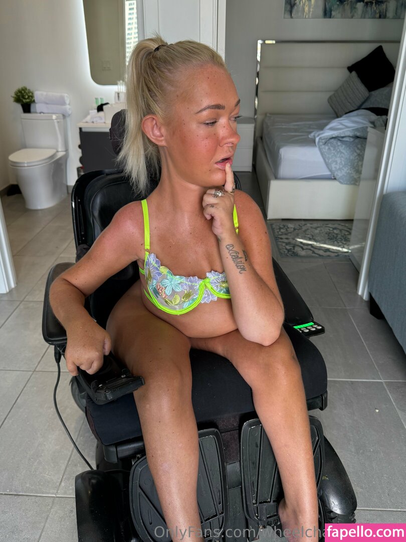 Wheelchair Rapunzel Wheelchairrapunzel Nude Leaked Onlyfans Photo