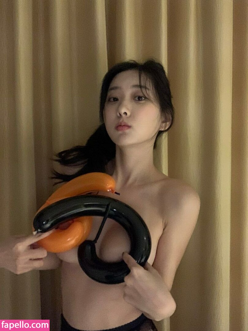 Shin Jae Eun Zenny Love Zennyrt Nude Leaked Onlyfans Patreon Photo