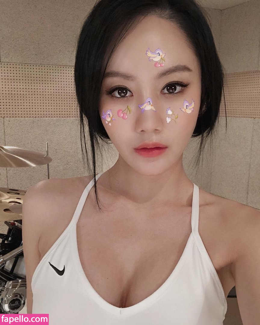 A-Yeon leaked nude photo #0018 (A-Yeon / AyeonBeats / ayeon3131 / u94725779)