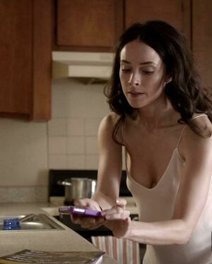 Abigail Spencer nude #0096