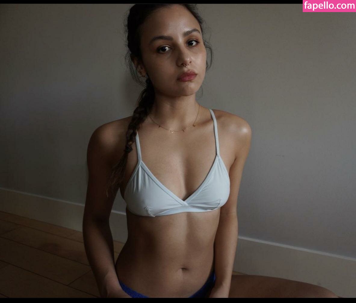 Aimee Carrero leaked nude photo #0036 (Aimee Carrero / aimeecarrero)