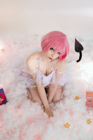 Akariia Cosplay nude #0001