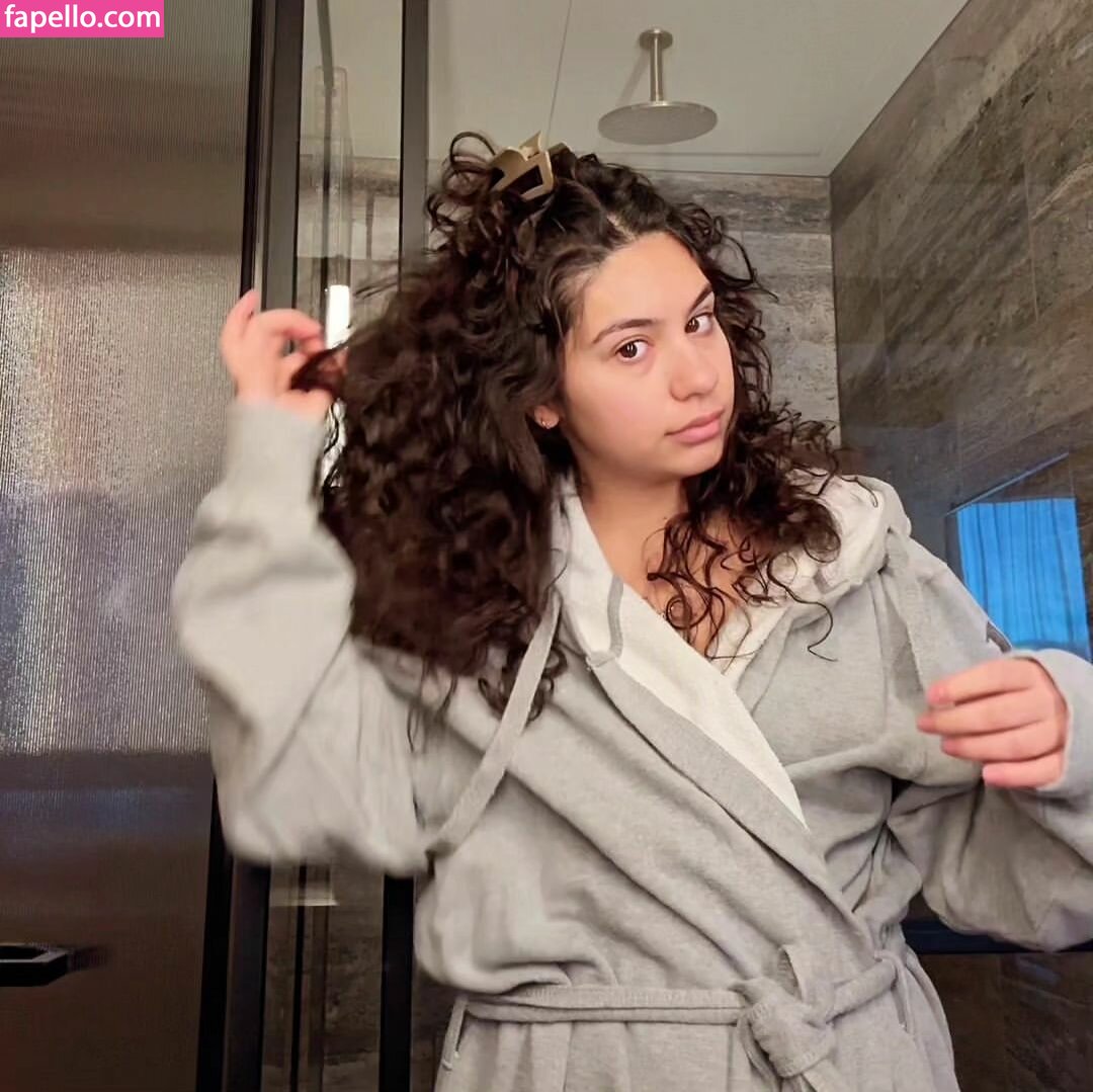 697145310 / Alessia Cara / alessiacara Nude Leaked OnlyFans Photo #27 -  Fapello