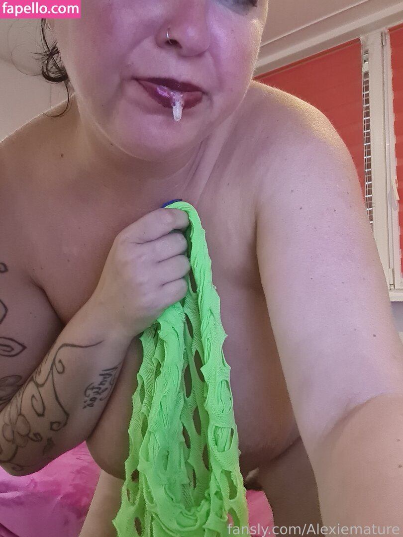 Alexiemature Nude leaks Onlyfans