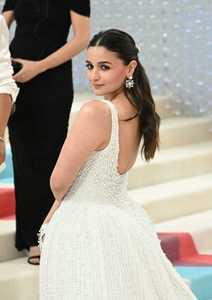 Alia Bhatt nude #0023