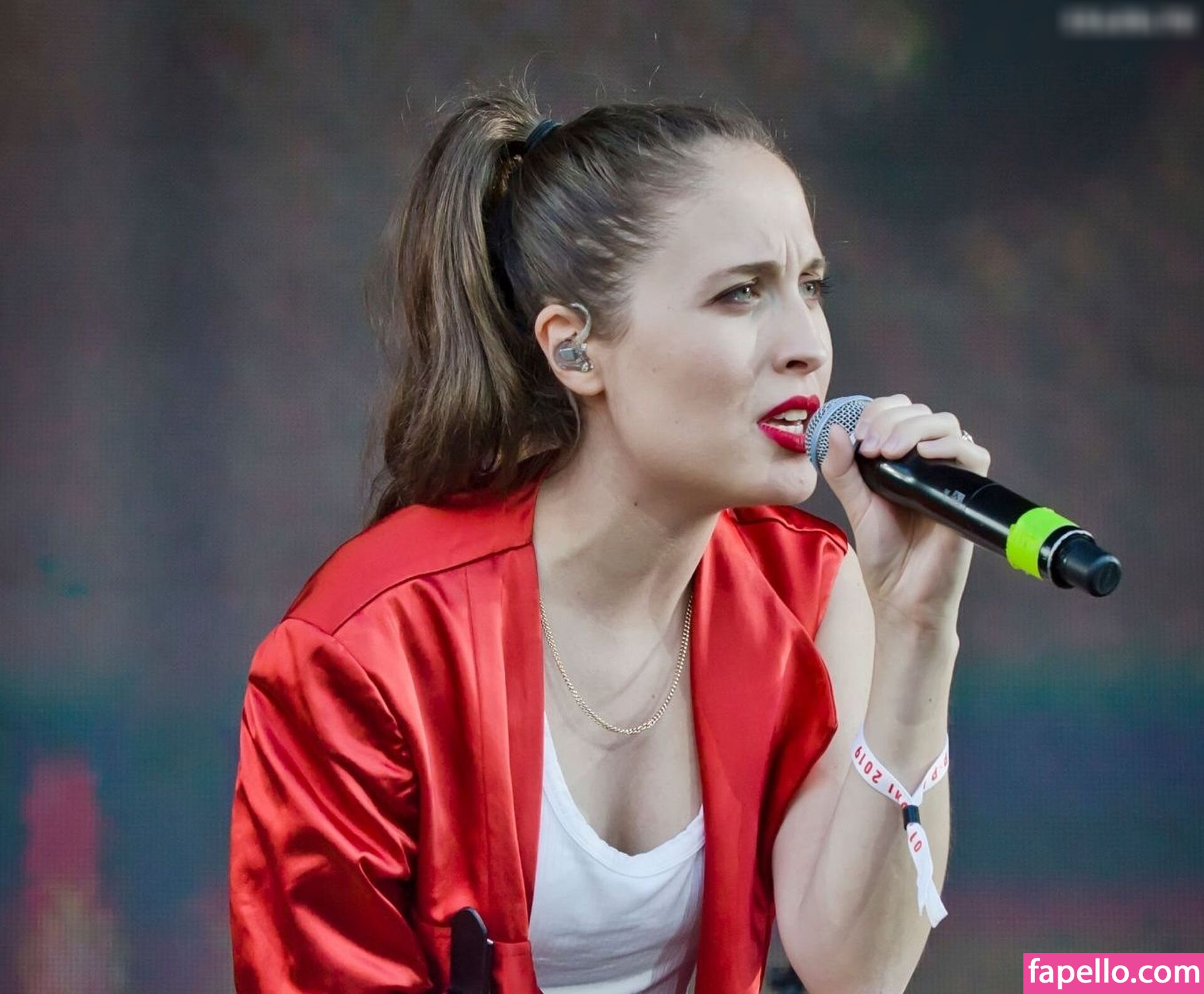 Alice Merton / alicemerton Nude Leaked Photo #8 - Fapello