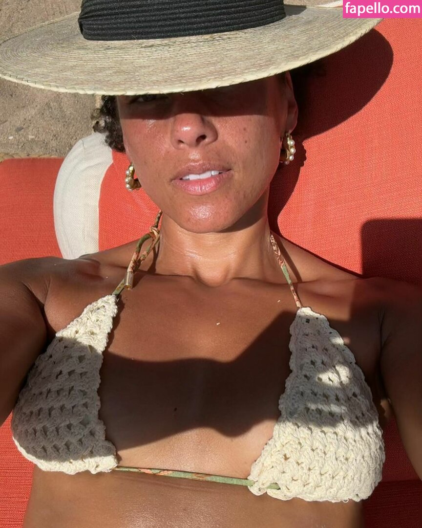 Alicia Keys leaked nude photo #0138 (Alicia Keys / aliciakeys / ayxxxclusive)