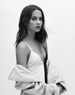 Alicia Vikander nude #0150