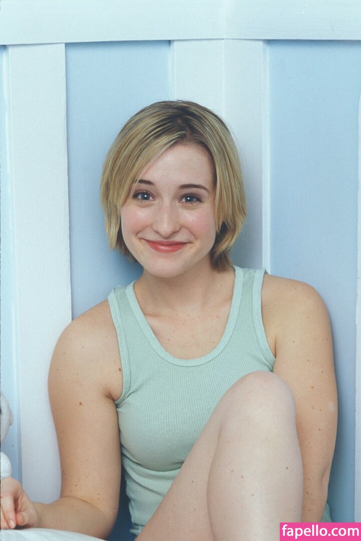 Allison Mack leaked nude photo #0009 (Allison Mack / allisonmack729)