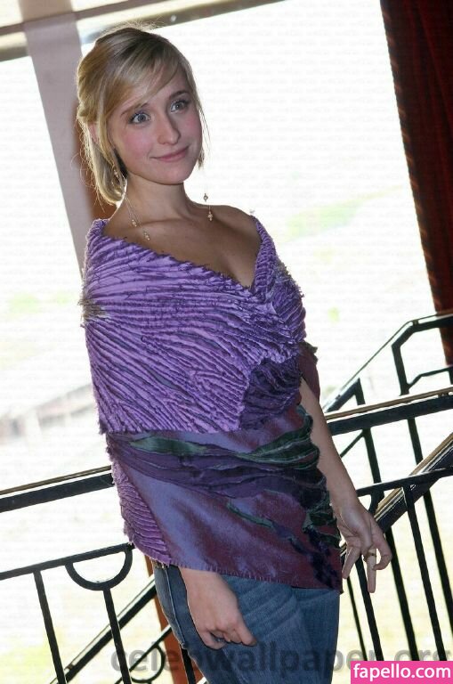 Allison Mack leaked nude photo #0016 (Allison Mack / allisonmack729)