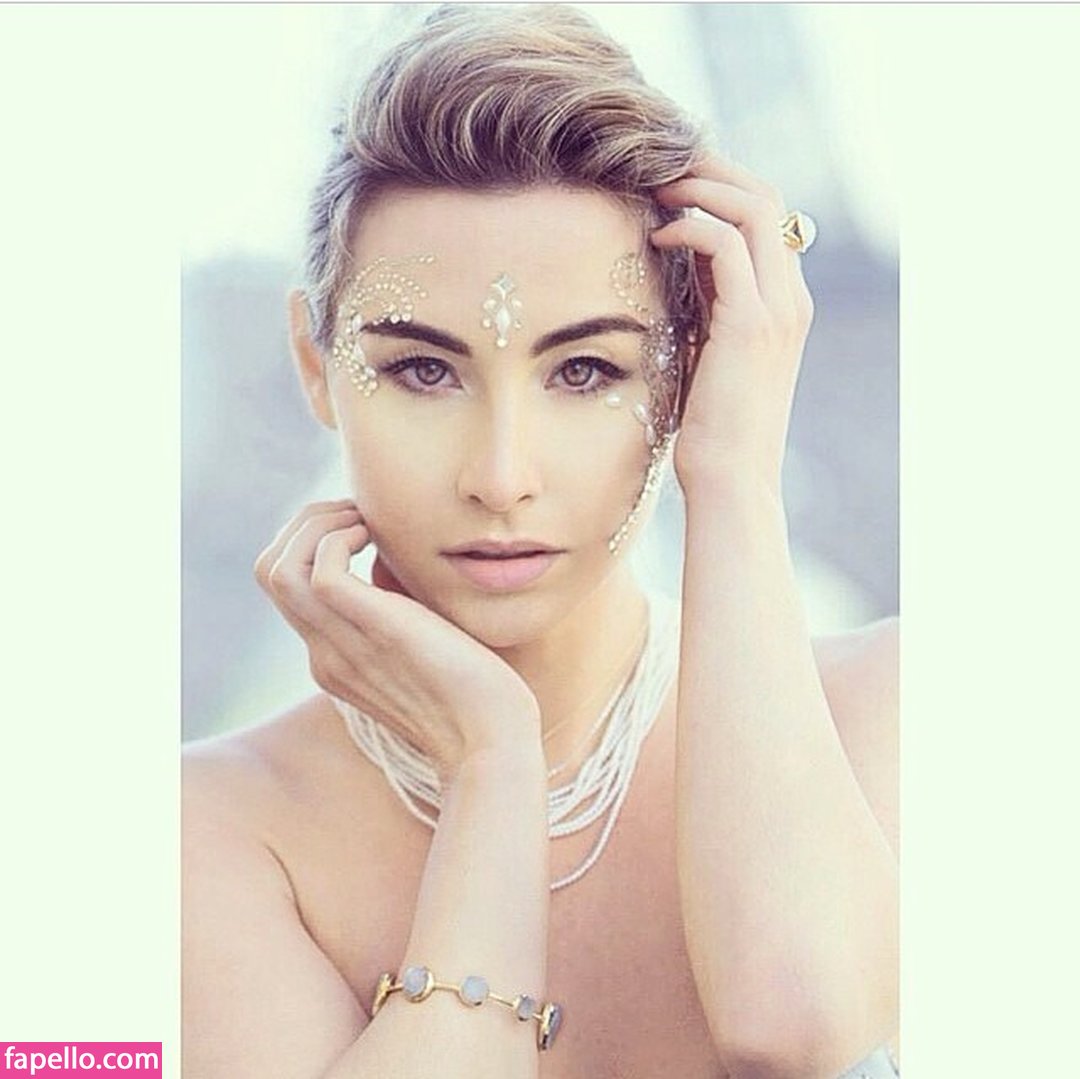 Allison Scagliotti - fapello