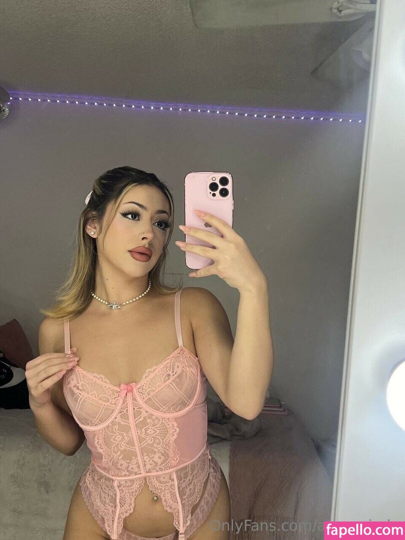 alymariedv / alyssadaveigaa Nude Leaked OnlyFans Photo #1 - Fapello