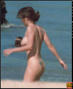 Alyssa Milano nude #0019