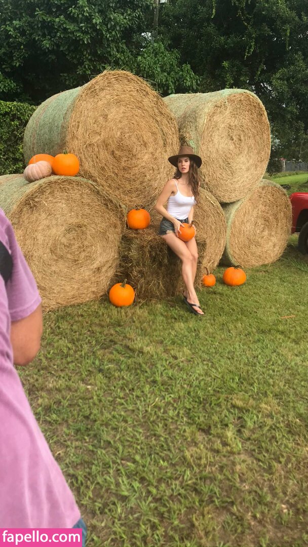 Amanda Cerny leaked nude photo #2255 (Amanda Cerny / AmandaCerny)