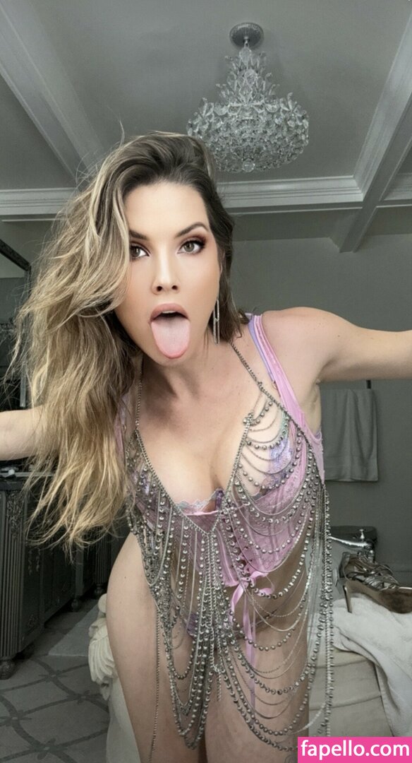 Amanda Cerny leaked nude photo #2801 (Amanda Cerny / AmandaCerny)