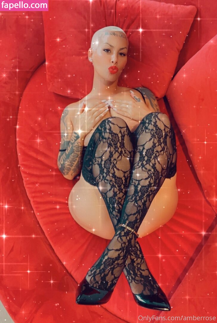 https://fapello.com/content/a/m/amber-rose-1/1000/amber-rose-1_0066.jpg