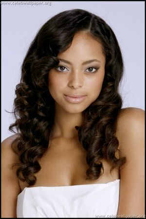 Amber Stevens West nude #0030